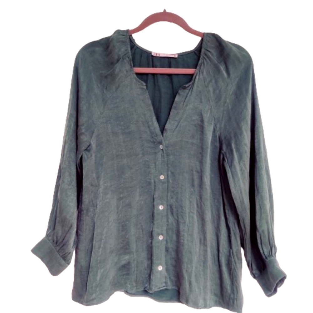 Zara Top Womens Size S Green Blouse Button Down Long Sleeve V-Neck